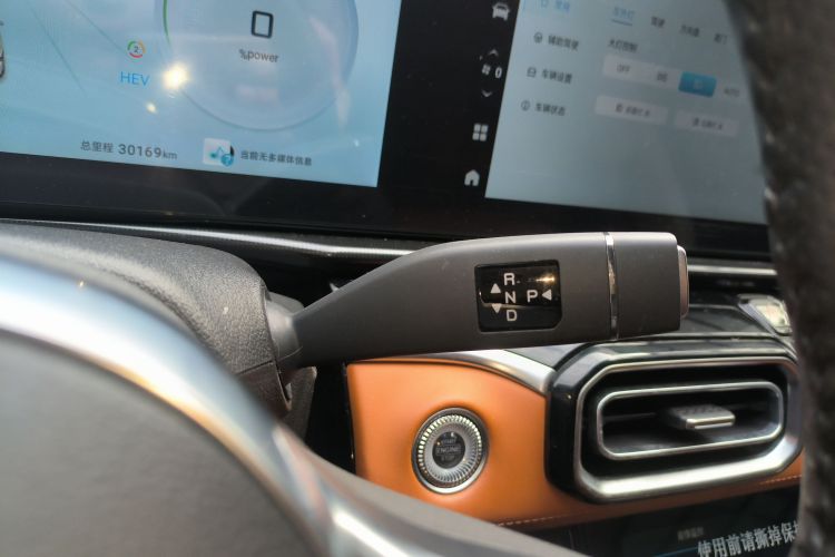 捷途山海L7 2024款 1.5T 120km MAX 5座中控内饰18
