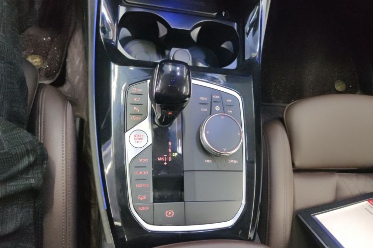 宝马X3 2023款 改款 xDrive30i 领先型 M曜夜套装中控内饰18