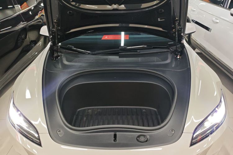 特斯拉 Model 3 2023款 后轮驱动版机舱底盘24