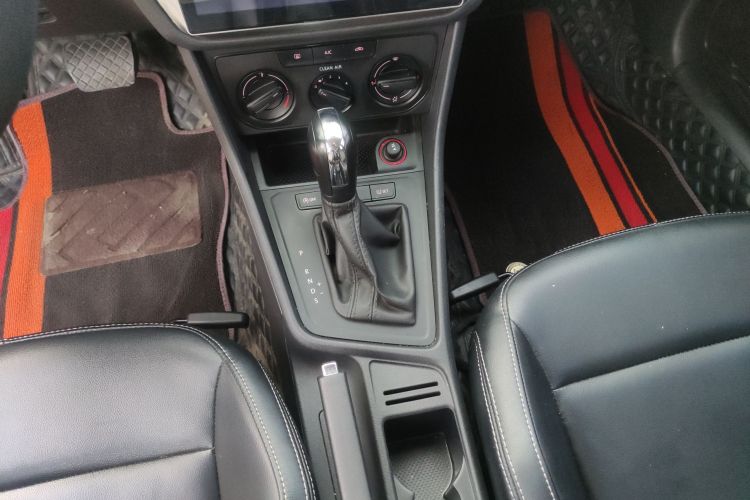 大众 2019款 朗逸启航 1.5L 自动风尚版 国VI中控内饰18