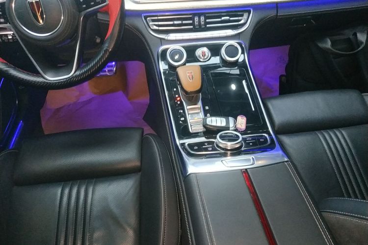 红旗H9 2020款 3.0T 智联旗领四座版中控内饰18