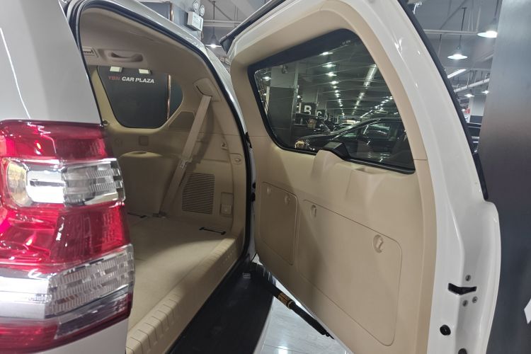 丰田 普拉多 2016款 3.5L 自动TX-L NAVI局部细节23