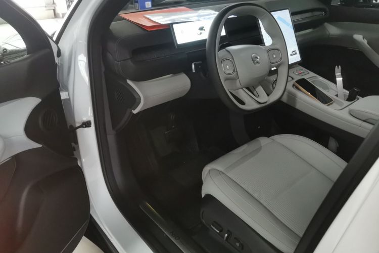 蔚来ES6 2023款 75kWh中控内饰20