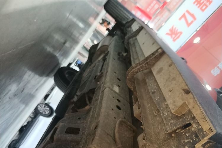 长城 炮 2023款 2.0T商用版自动柴油两驱精英型长箱GW4D20M局部细节9001