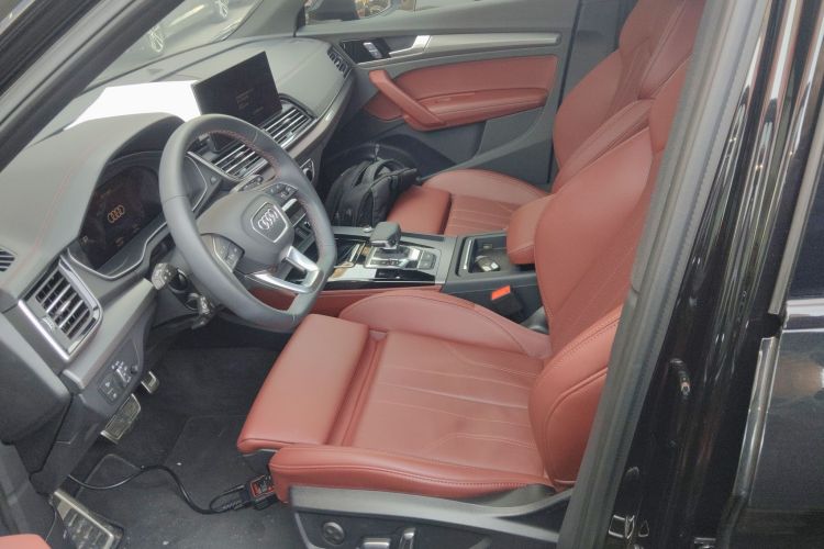 奥迪Q5L 2025款 40 TFSI 豪华动感型局部细节19