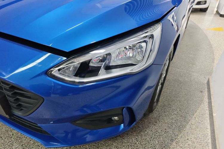 福特 福克斯 2020款 两厢 EcoBoost 180 自动锋潮型局部细节36