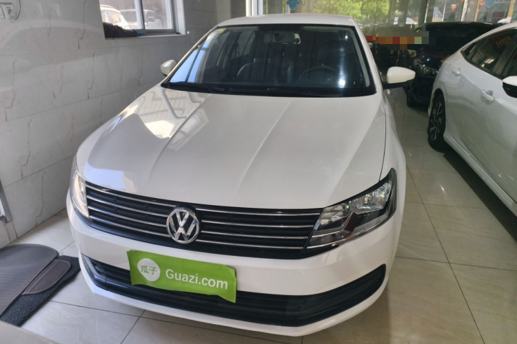 大众 朗逸 2017款 1.6L 自动风尚版车身外观2