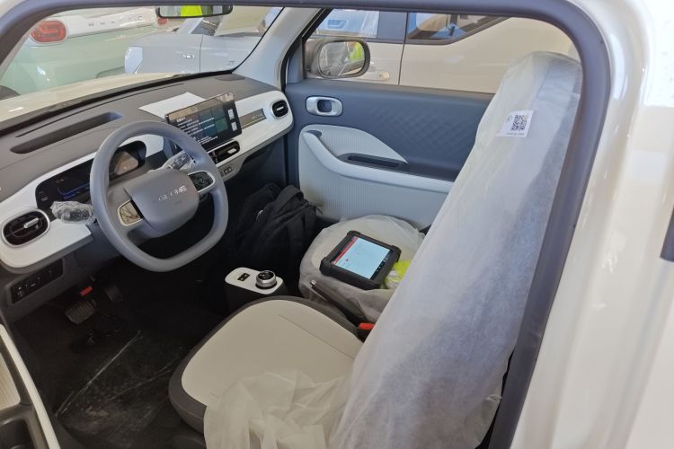 吉利银河 熊猫 2025款 210km 元气熊中控内饰19