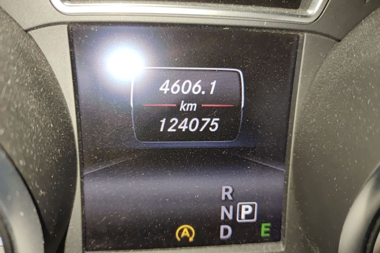 奔驰GLA 2015款 GLA 200 动感型中控内饰15