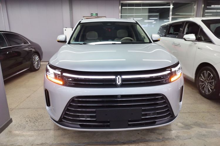 鸿蒙智行 问界M7 2024款 1.5T 后驱Plus版 5座车身外观2