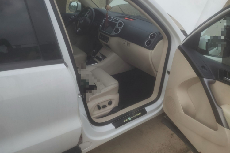 大众 途观 2012款 1.8TSI 自动两驱风尚版局部细节9005