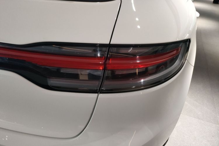 保时捷 2022款 Macan 2.0T车身外观6006