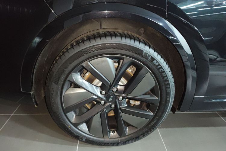 理想汽车 理想L9 2022款 Max车身外观6008