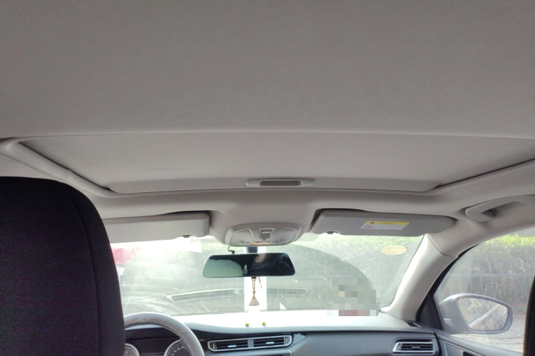 标致408 2015款 1.2T 自动豪华版中控内饰22