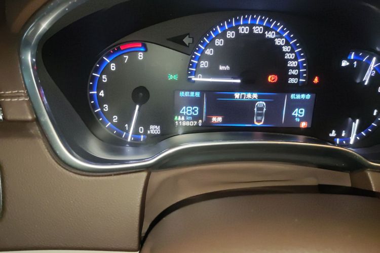 凯迪拉克SRX 2013款 3.0L 精英型中控内饰15