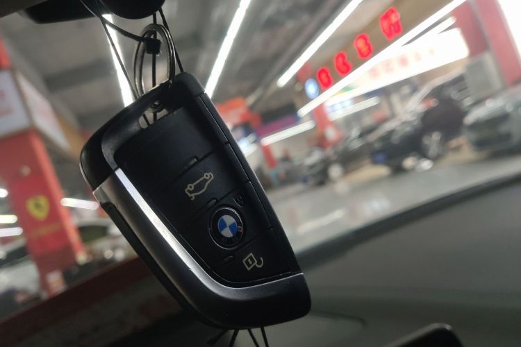 宝马1系 2018款 118i 设计套装型中控内饰11