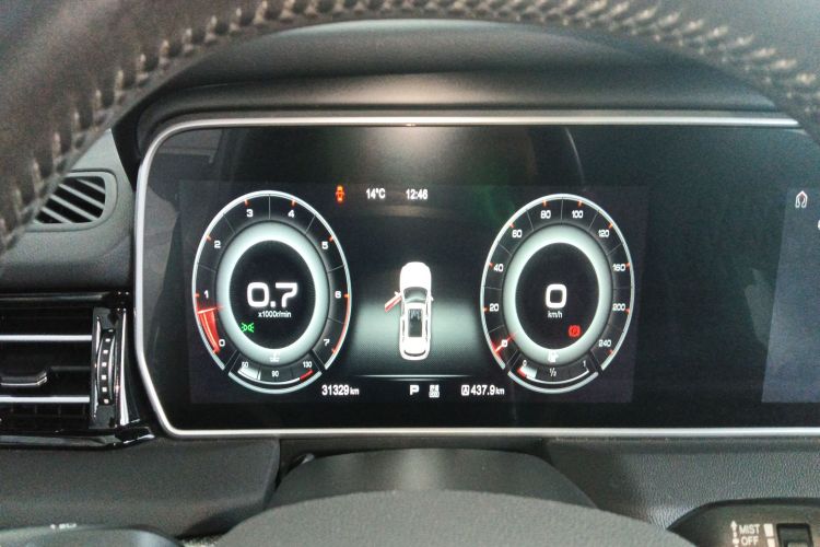 红旗HS5 2019款 2.0T 智联旗享版中控内饰14