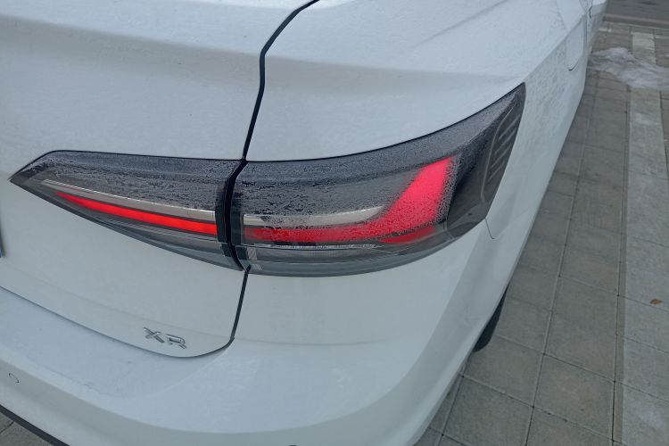 大众 朗逸 2023款 新锐 1.5L 自动新逸版车身外观9