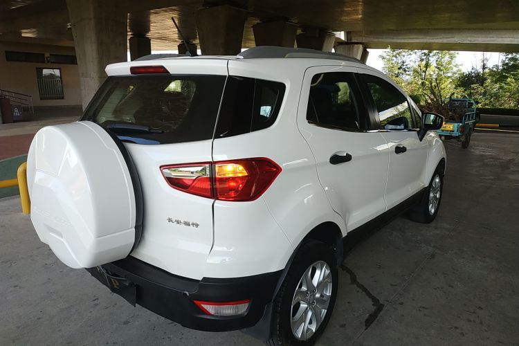 福特 翼搏 2018款 1.5L 自动精翼型车身外观7