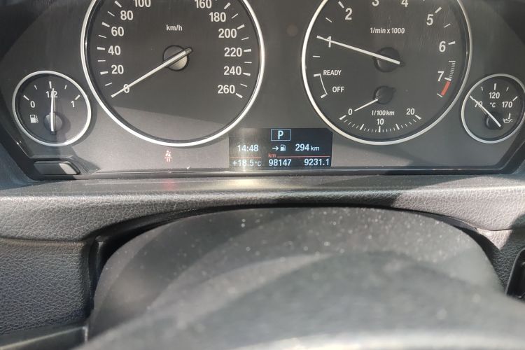 宝马3系 2016款 320Li 进取型中控内饰15