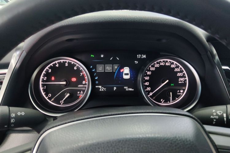 丰田 凯美瑞 2021款 2.0G 豪华版中控内饰14