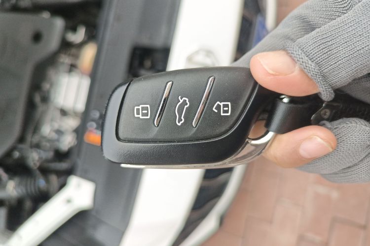 名爵 MG5 2025款 300TGI 全球旗舰版中控内饰7001