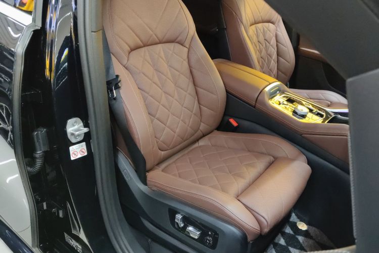 宝马X6 2023款 xDrive40i 尊享型 M运动套装局部细节41