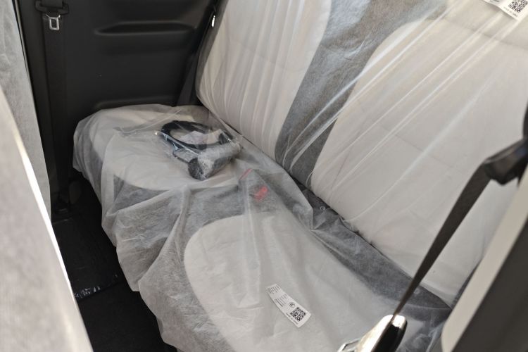 吉利银河 熊猫 2025款 210km 元气熊中控内饰21