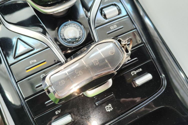 比亚迪 秦PLUS 2024款 荣耀版 DM-i 55KM领先型中控内饰11