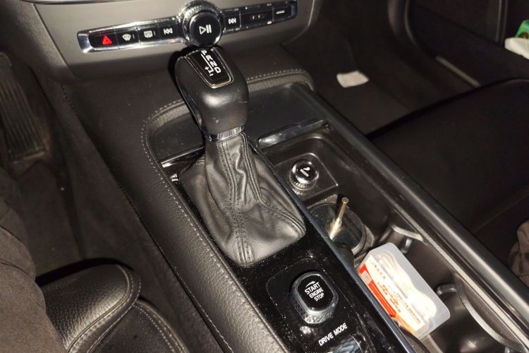 沃尔沃V90 2017款 Cross Country T5 AWD 智远版中控内饰18