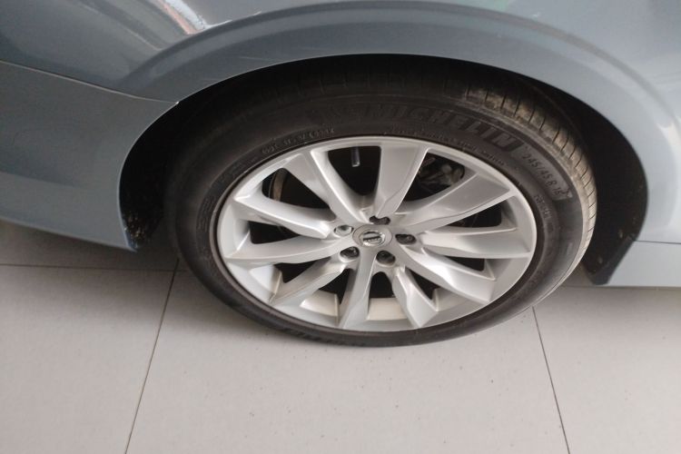 沃尔沃S90 2017款 T5 智远版车身外观6005