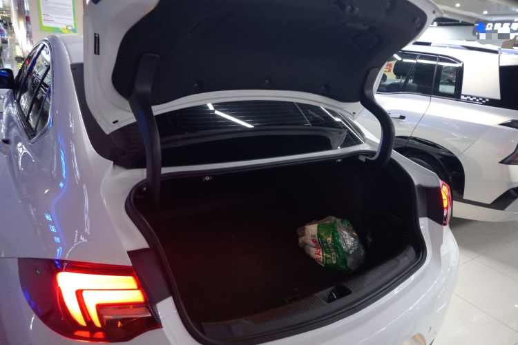 别克 君威 2019款 GS 28T 精英型 国VI局部细节23