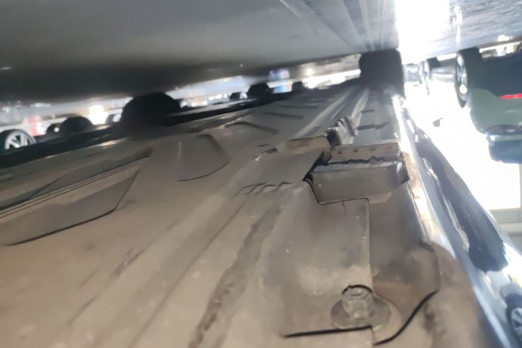 奔驰C级 2017款 改款 C 200 L局部细节9002