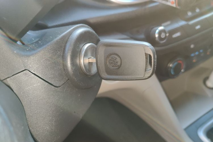 别克 英朗 2015款 15N 自动进取型中控内饰7001