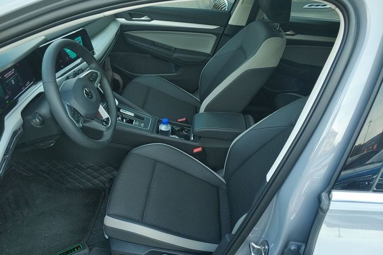 大众 高尔夫 2023款 改款 280TSI DSG Pro中控内饰19