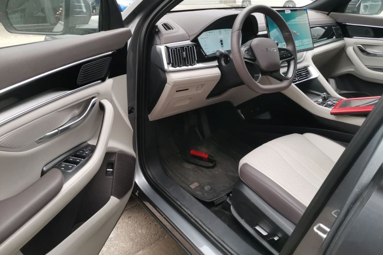 比亚迪 宋PLUS新能源 2025款 EV 智驾版 520km 尊贵型中控内饰20