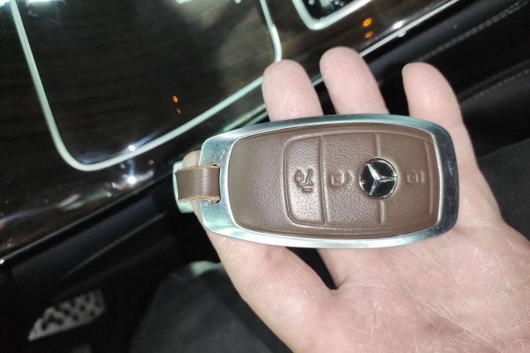 奔驰GLC 2017款 GLC 260 4MATIC 豪华型中控内饰11