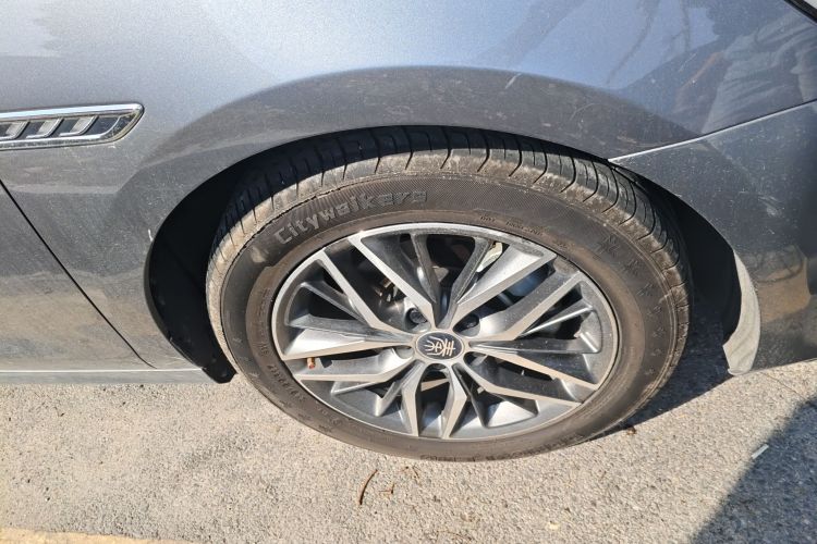 比亚迪 秦PLUS 2021款 EV 500KM 豪华型车身外观6007