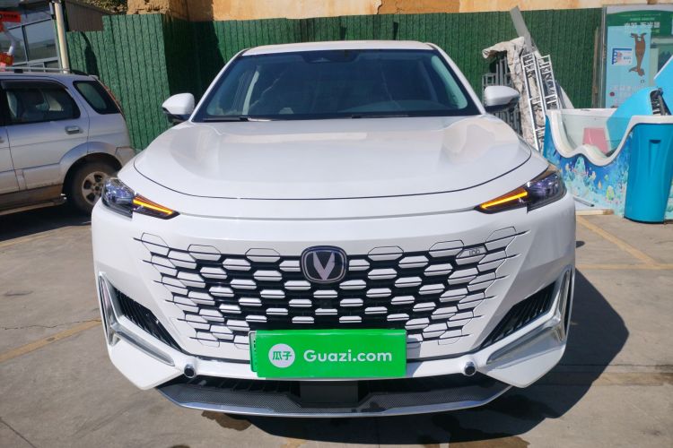 长安UNI-K 智电iDD 2024款 智电iDD 1.5T 135km智趣型车身外观2