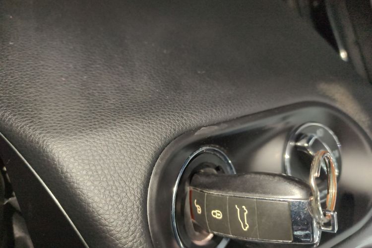 保时捷 2017款  Macan 2.0T中控内饰11