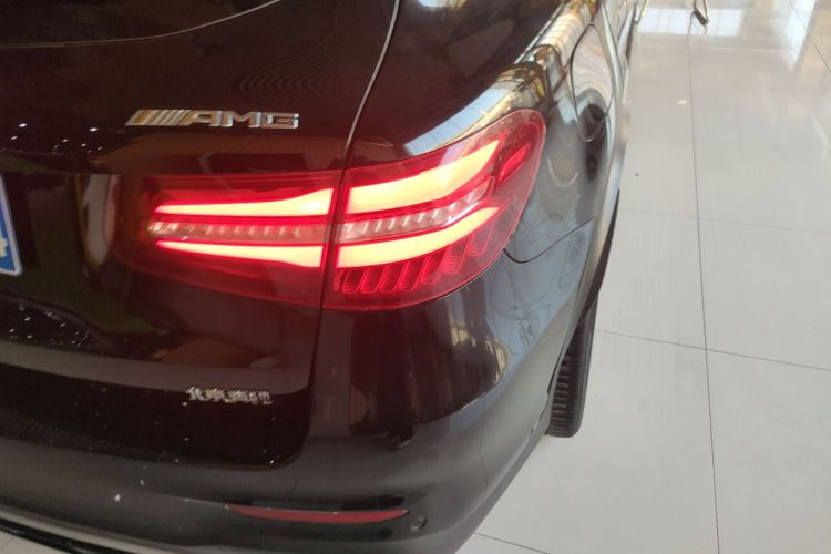 奔驰GLC AMG 2017款 AMG GLC 43 4MATIC 特别版车身外观9