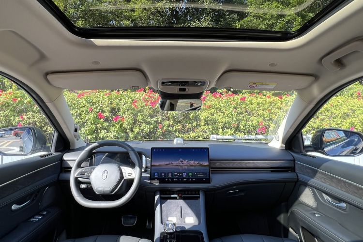 鸿蒙智行 问界M7 2022款 1.5T 四驱豪华版中控内饰7002