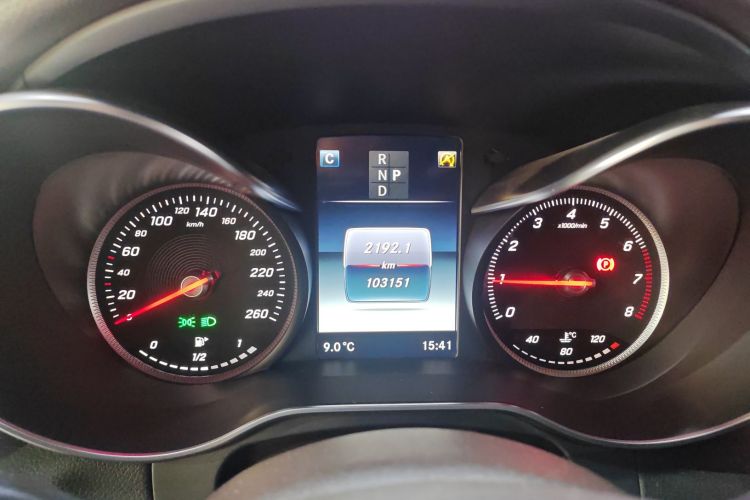 奔驰GLC 2016款 GLC 300 4MATIC 豪华型中控内饰14