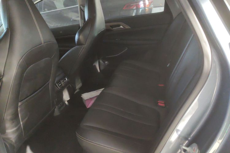 小鹏P5 2021款 460G中控内饰21