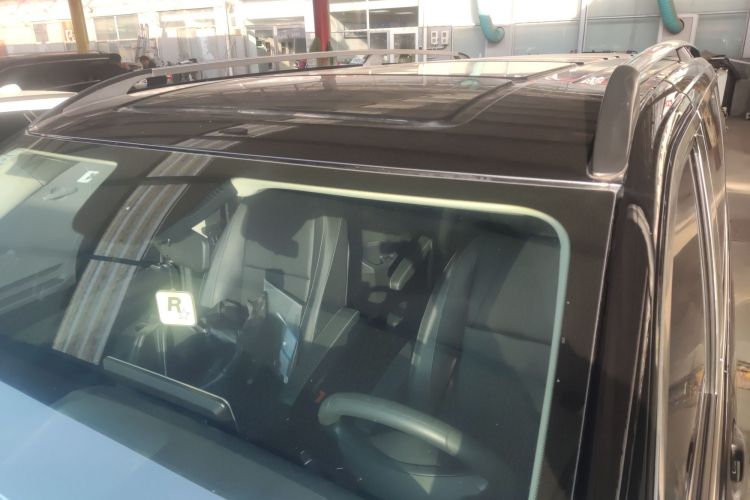 奔驰 威霆 2021款 2.0T 精英版 7座局部细节57