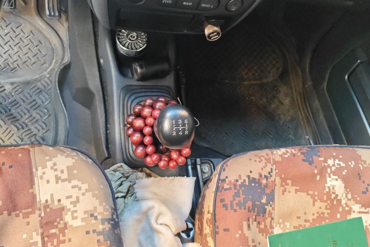 铃木 吉姆尼 2015款 1.3 MT JLX中控内饰18