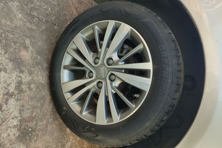 吉利汽车 帝豪 2018款 1.5L CVT向上互联版车身外观6008