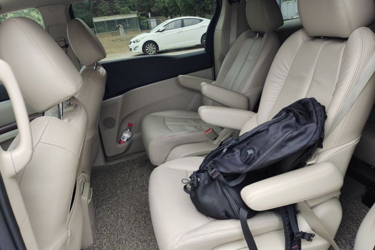 别克GL8 2017款 25S 豪华型 国V中控内饰21