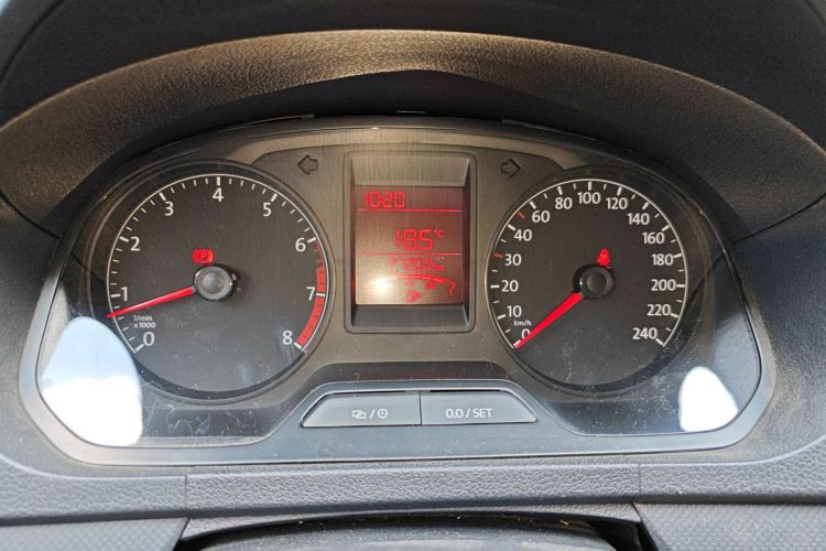 大众 捷达 2015款 质惠版 1.6L 手动时尚型中控内饰14