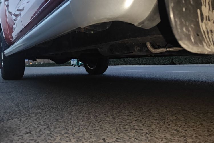 五十铃 D-MAX 2021款 1.9T自动四驱柴油Global引领型RZ4E局部细节9001